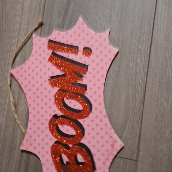 Super hero wall hangings - Picture 2 of 3